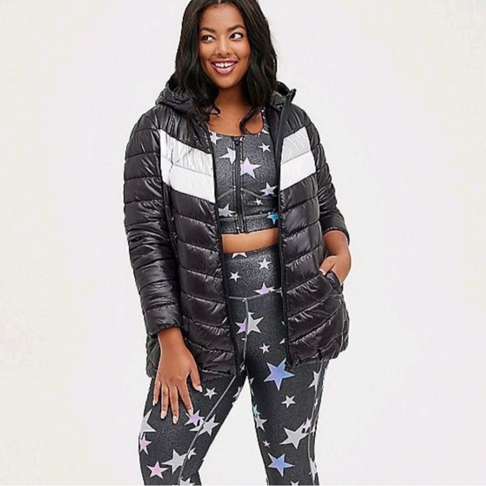 NWOT Torrid 3x black silver white puffer jacket hooded pockets soft cute